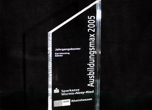 激光打標(biāo)機(jī)在市場(chǎng)的應(yīng)用與優(yōu)勢(shì)有哪些？2